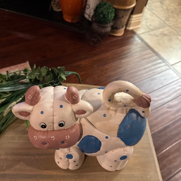 Rare Vintage Collectible Cow Cookie Jar. 10 x 10 x 8 Inches. Tiny Chip On Lid - Picture 2 of 10